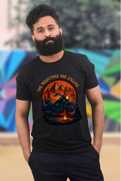 The Mountains Are Calling Dark Classic Fit Black